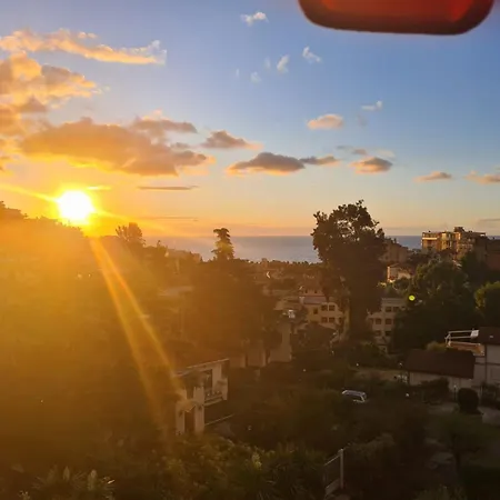 Casa Vacanze * סנרמו